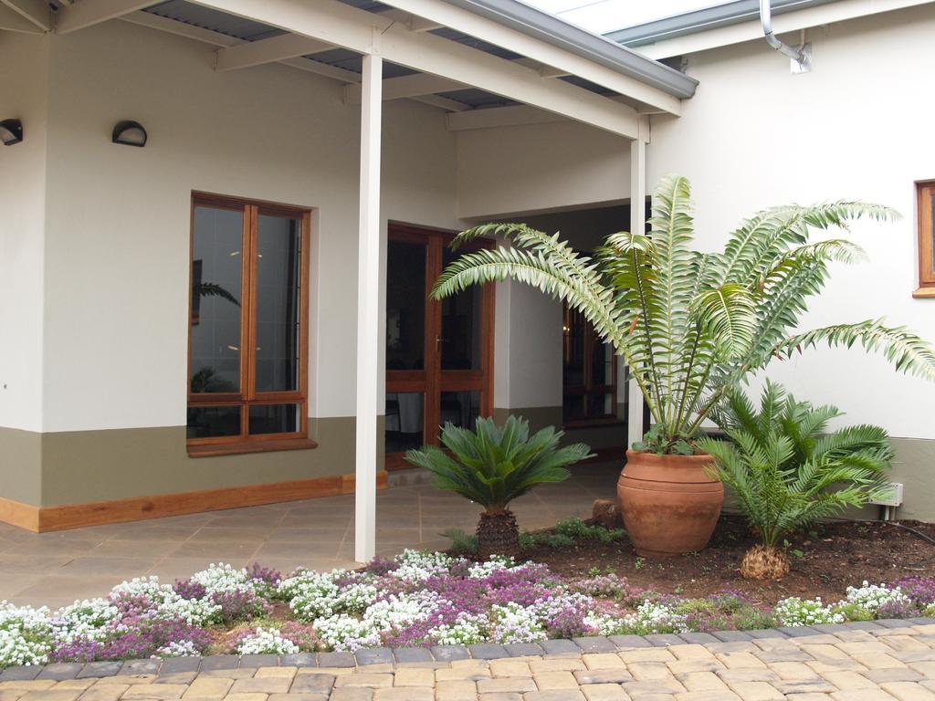 Villa Jana Guesthouse Pretoria Exterior photo
